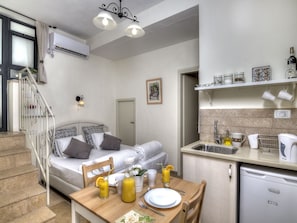 Apartment (Metuka Baatika) | Living room - Nofesh Baatika (Safed)
