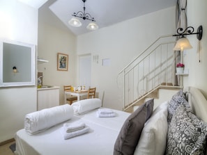 Apartment (Metuka Baatika) | Living room - Nofesh Baatika (Safed)