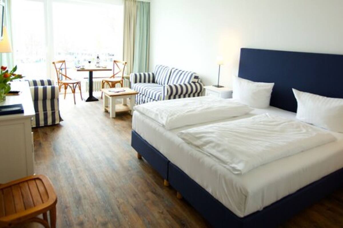 superior double room, balcony, ocean view | 2 bedrooms, in-room safe, soundproofing, free wifi