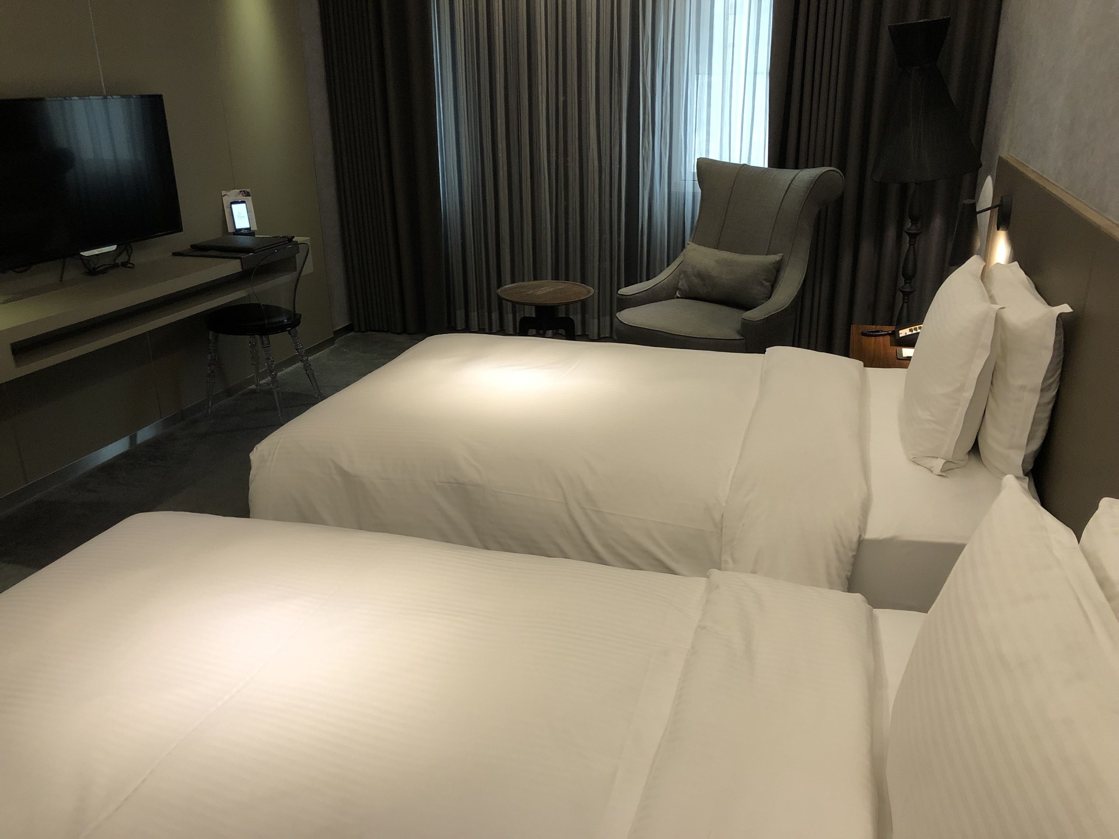 executive twin room | desk, laptop workspace, soundproofing, free wifi