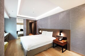Deluxe Double Room | Desk, laptop workspace, soundproofing, free WiFi - CHECK inn Taipei Nanjing (Taipei)