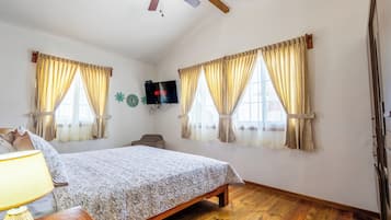 Deluxe Double or Twin Room | Premium bedding, minibar, in-room safe, individually decorated