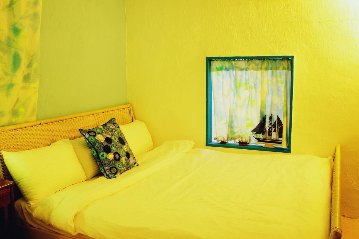 Standard Double Room (Blue Ocean - 1F) | Desk, rollaway beds, free WiFi