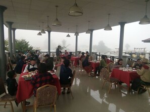 Déjeuner continental gratuit tous les jours