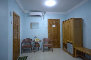 Coffres-forts dans les chambres, rideaux occultants