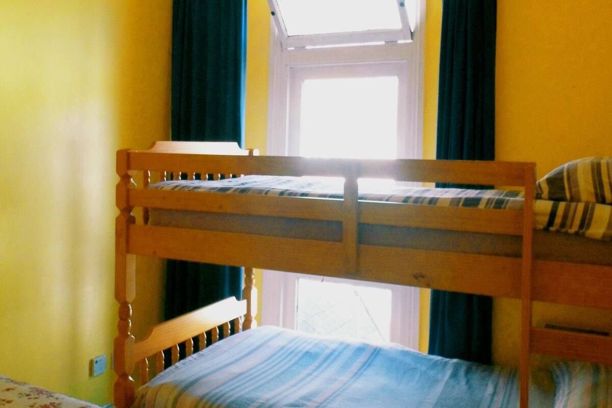 Phòng 3 | Bàn ủi/dụng cụ ủi quần áo, truy cập Internet không dây miễn phí