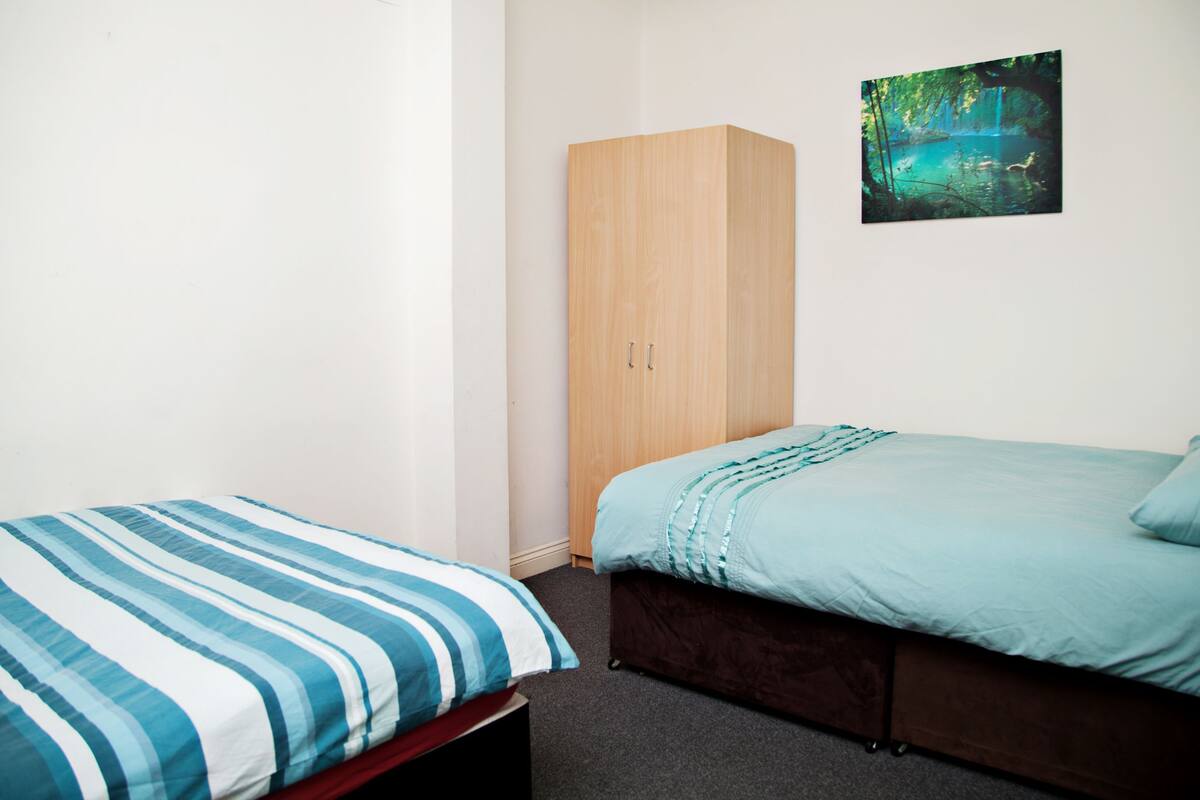 Phòng tập thể, phòng tập thể nam và nữ (2) | Bàn ủi/dụng cụ ủi quần áo, truy cập Internet không dây miễn phí