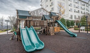 Children’s play area – outdoor - Dollywood's DreamMore Resort (Pigeon Forge)