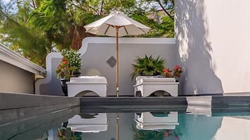2 outdoor pools, pool umbrellas, sun loungers
