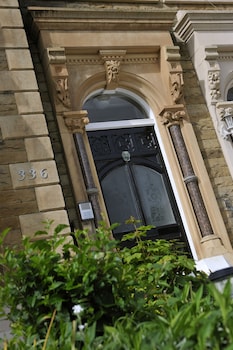 Howarth House Apartments