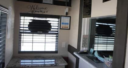 Relax Inn Motel
