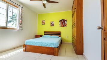 Apartament, 2 dormitoris, vistes a l'oceà | Escriptori, habitacions insonoritzades i llits addicionals