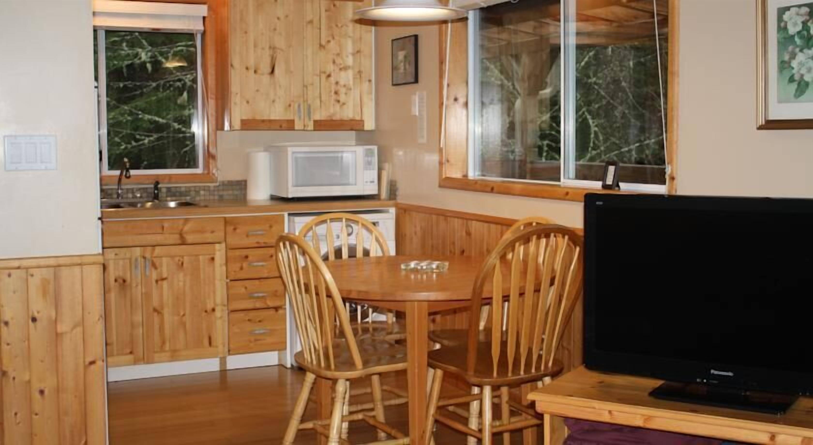 loft, 2 bedrooms, kitchen | in-room dining