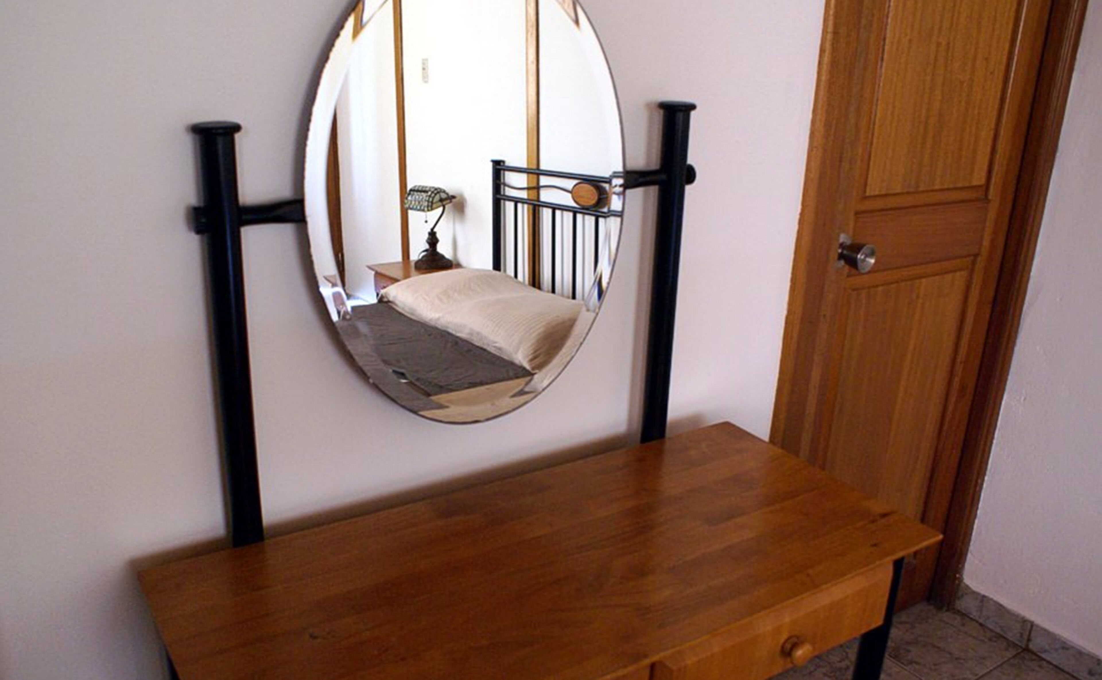 in-room safe, free wifi, bed sheets