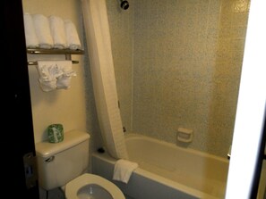 Combined shower/bathtub, hair dryer, towels - Budgetel Inn NASA (Houston)