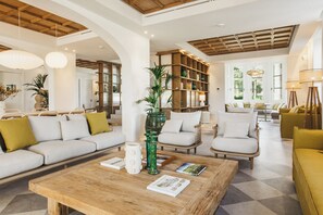 Reception - Hotel Rural Sant Patrici (Ferreries)