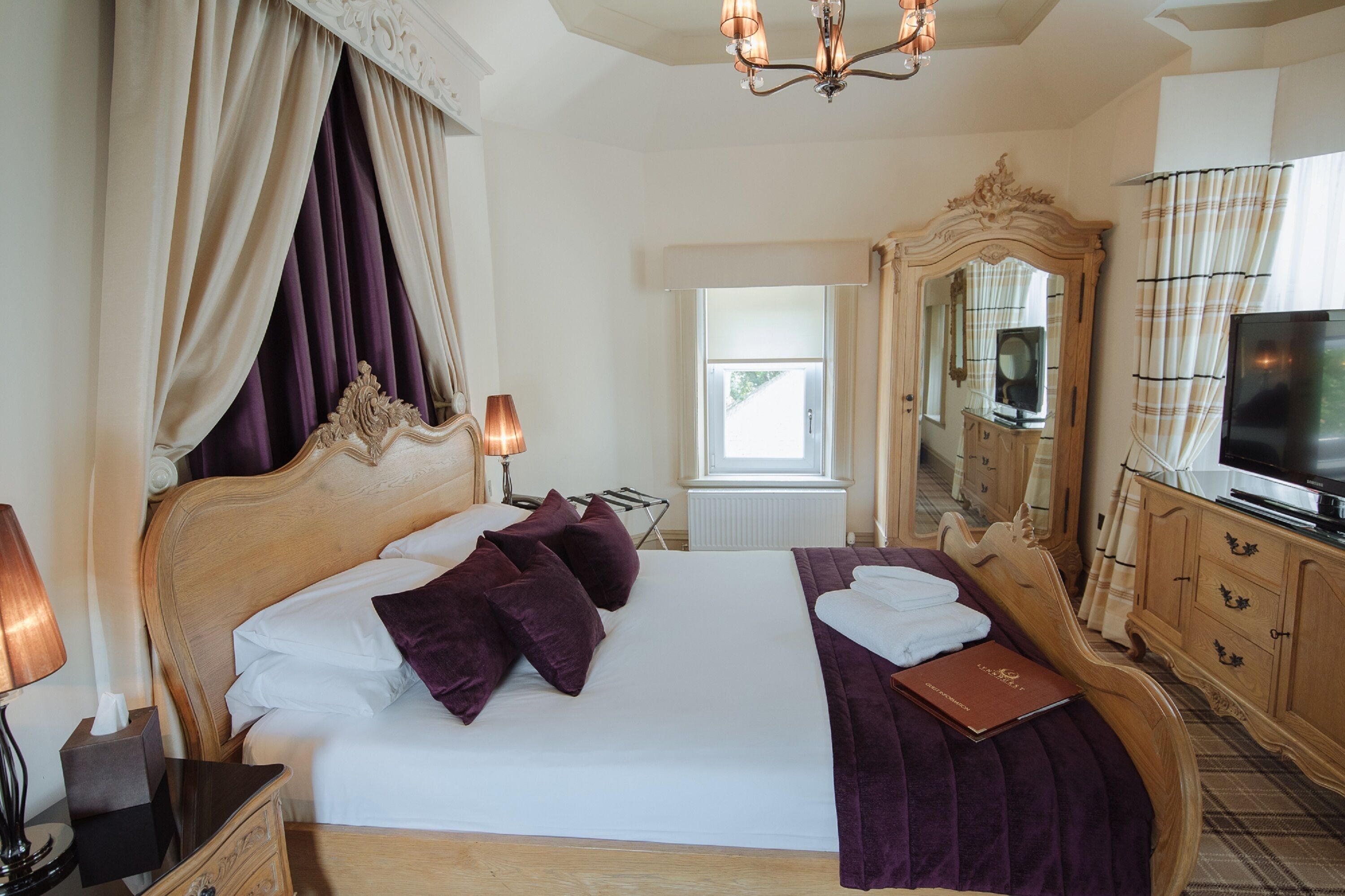 Executive-Doppelzimmer, 1 King-Bett | Hochwertige Bettwaren, Zimmersafe, Schreibtisch, Verdunkelungsvorhänge