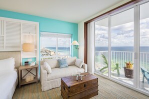 Ylelliset vuodevaatteet, pillowtop-patjalliset sängyt