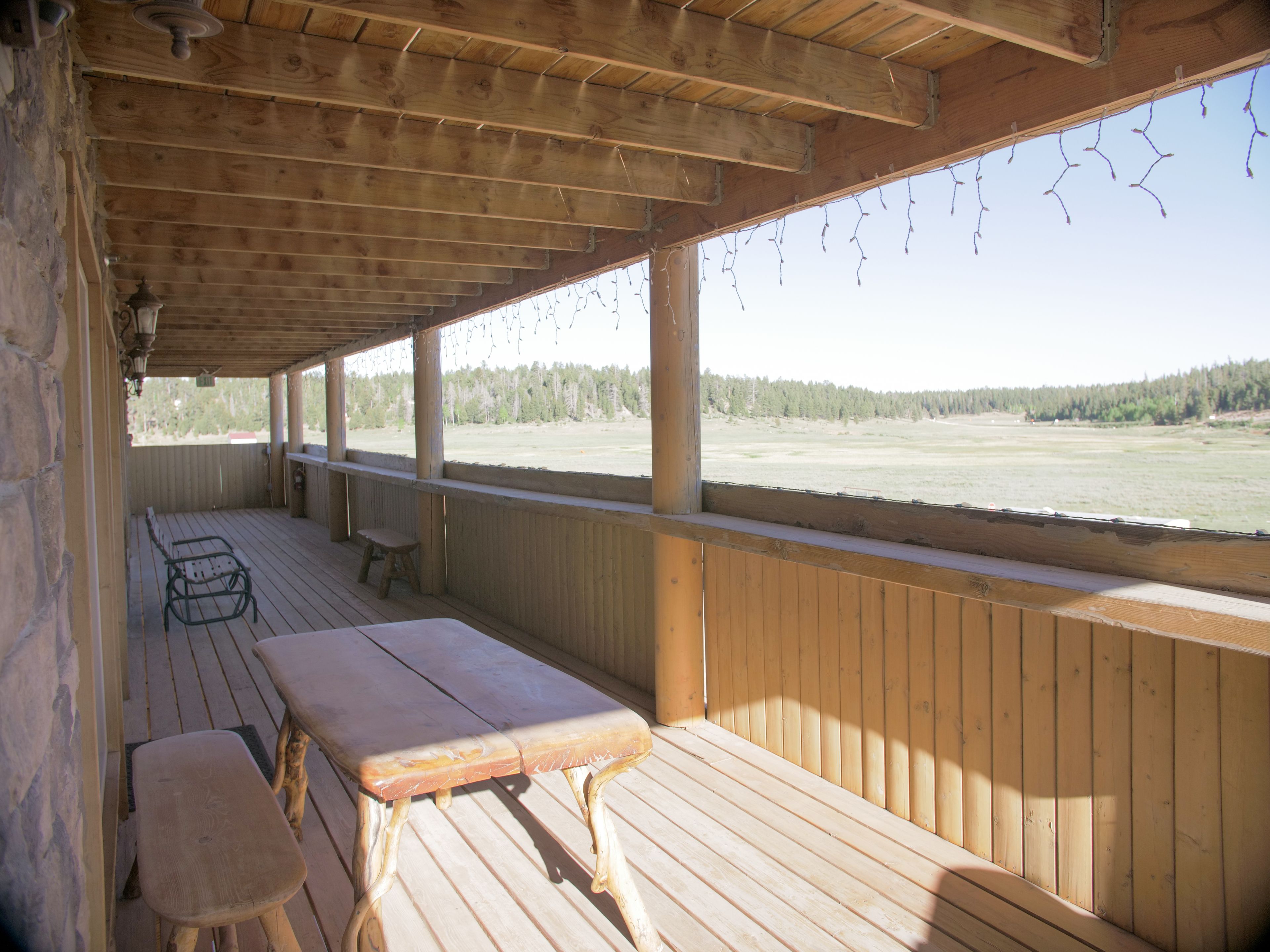 Wolf Pack (Pet Friendly)  | 3 bedrooms, Egyptian cotton sheets, premium bedding, down comforters