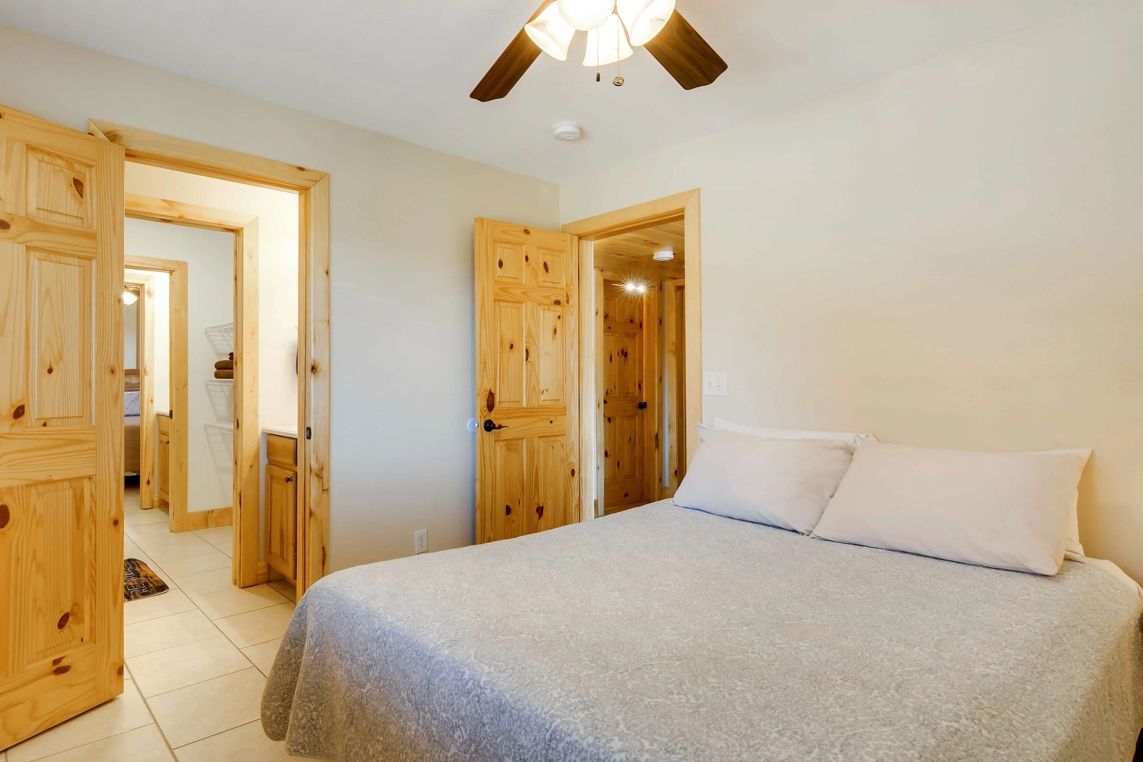 Wolf Pack (Pet Friendly)  | 3 dormitorios y ropa de cama de alta calidad