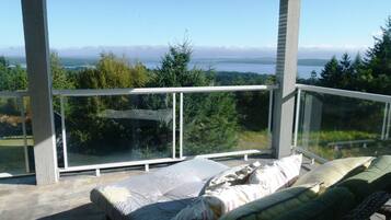 Ocean Room | Terrace/patio