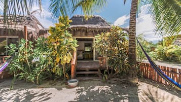 ํ
๋ผ์ค/ํํฐ์ค