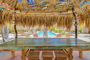 Bar (en la propiedad)