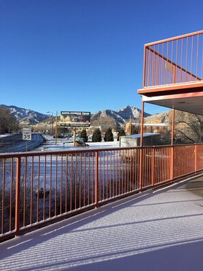 Standard Room, 2 Queen Beds | Balcony - Parkview Inn Motel (Canon City)