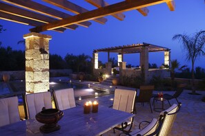 7 outdoor pools, pool umbrellas, pool loungers - Olympia Villas (West Mani)