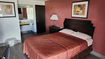 Economy Single Room | Desk, laptop workspace, free WiFi, bed sheets