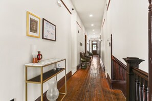 Hallway - Site 61 Guesthouse (New Orleans)