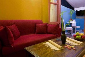 Suite (Triple) | Bantalan ekstra lembut, Wi-Fi gratis, dan seprai linen