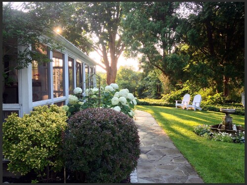 Captain David Kelley House Bed & Breakfast