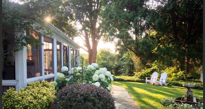 Captain David Kelley House Bed & Breakfast