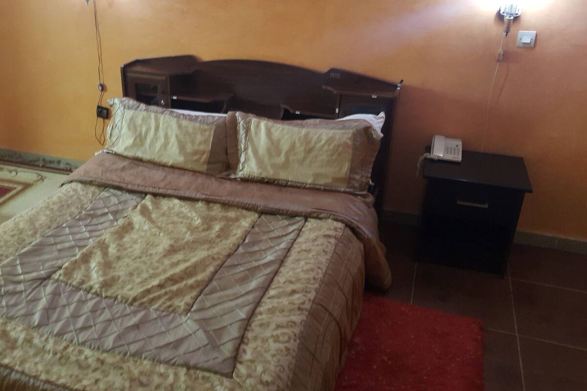 Minibar, in-room safe, desk, free WiFi