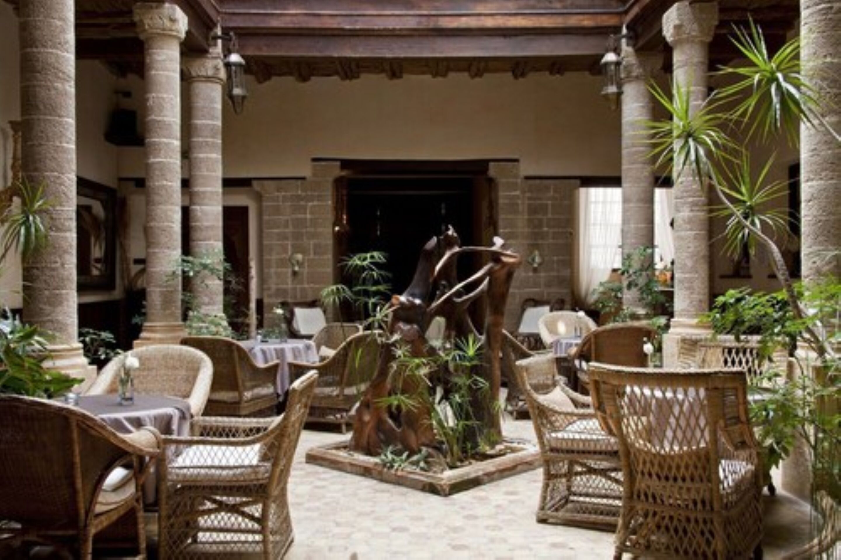 breakfast, lunch and dinner served