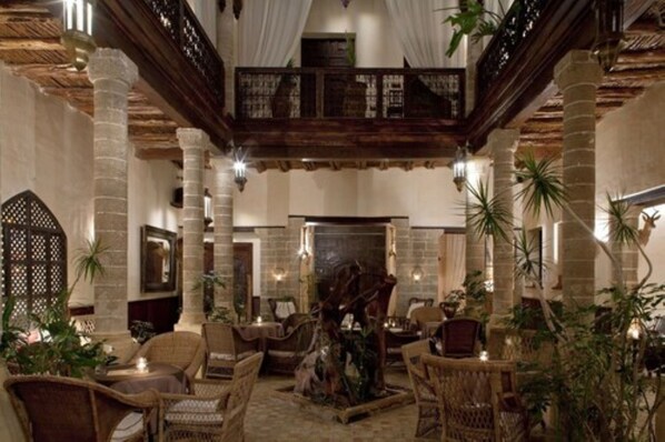 Frühstück, Mittagessen und Abendessen