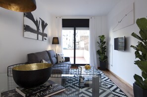 Living area - L'aragó by The Streets (Barcelona)
