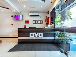 Reception - Hotel O Astana Hotel (Tawau)