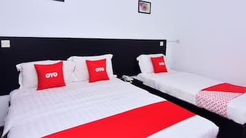 Tabla de planchar con plancha, wifi gratis, ropa de cama