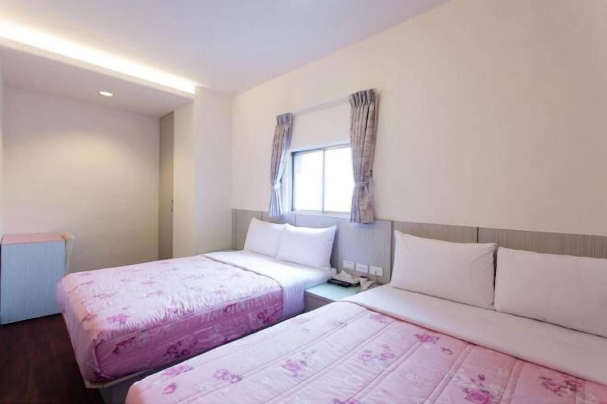 Desk, WiFi (free), bed sheets