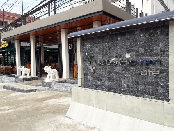 Fachada de la propiedad