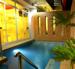 Pool - OYO 595 Klm Condotel (Angeles City)