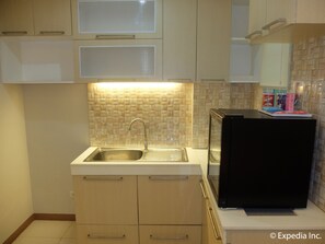 Deluxe Room | Private kitchenette