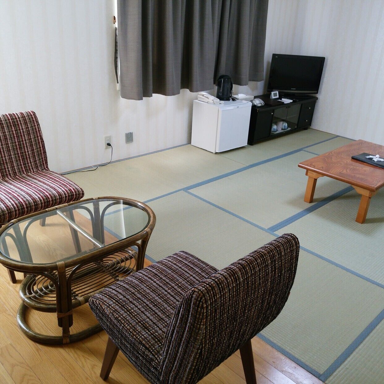起居区 | 电视