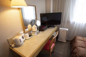 Female Single Room, Non Smoking | Desk, blackout drapes, iron/ironing board, free WiFi - Court Hotel Mito (Mito)