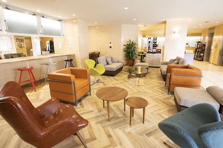 Lobby. Court Hotel Mito
