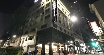 Paris Business Hotel