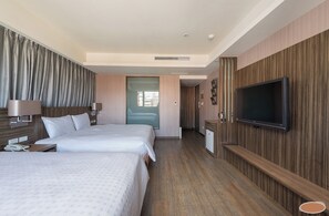 Desk, free WiFi - Paris Business Hotel (Kaohsiung)