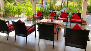 Unclassified image, 2 of 38, button - TME Retreats Dhigurah (Dhigurah)